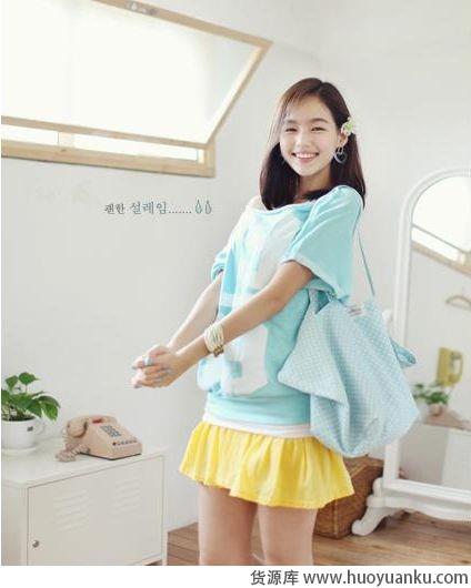 半长发怎么搭衣服 半长发怎么搭衣服-第1张图片-货源库