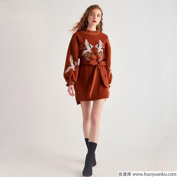 清新复古PK优雅轻熟，你喜欢哪一套？-第3张图片-货源库