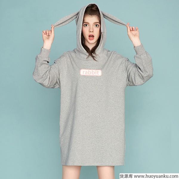 流行色那么多,爱得深沉的可没几个-第15张图片-货源库 流行色那么多,爱得深沉的可没几个-第15张图片-货源库