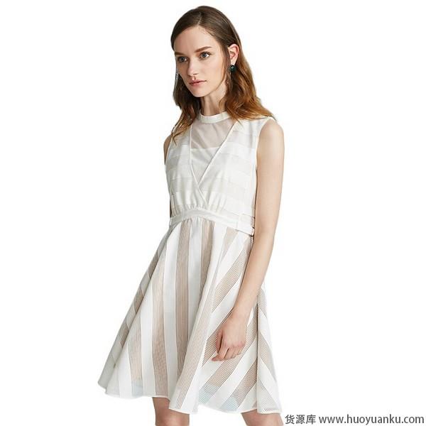 大牌剪裁,无袖连衣裙追逐国际范-第9张图片-货源库 大牌剪裁,无袖连衣裙追逐国际范-第9张图片-货源库