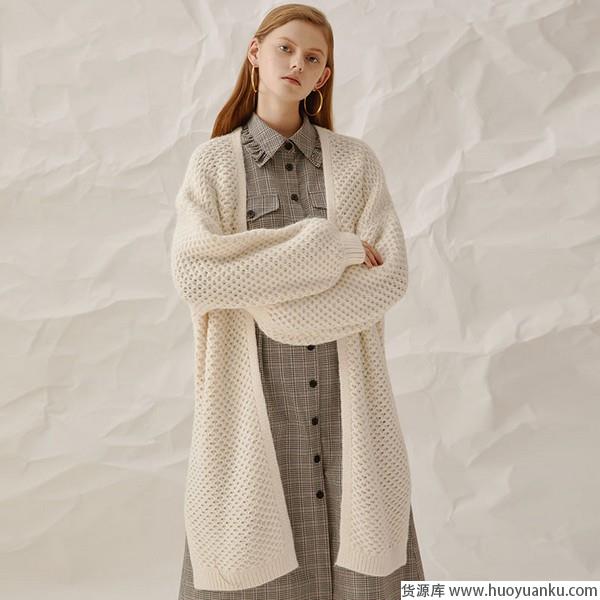 秋冬里要有一件白色针织衫-第4张图片-货源库
