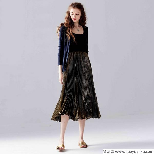 活力春夏季，趣味百褶为造型解腻-第9张图片-货源库