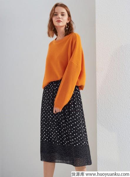 活力春夏季，趣味百褶为造型解腻-第12张图片-货源库