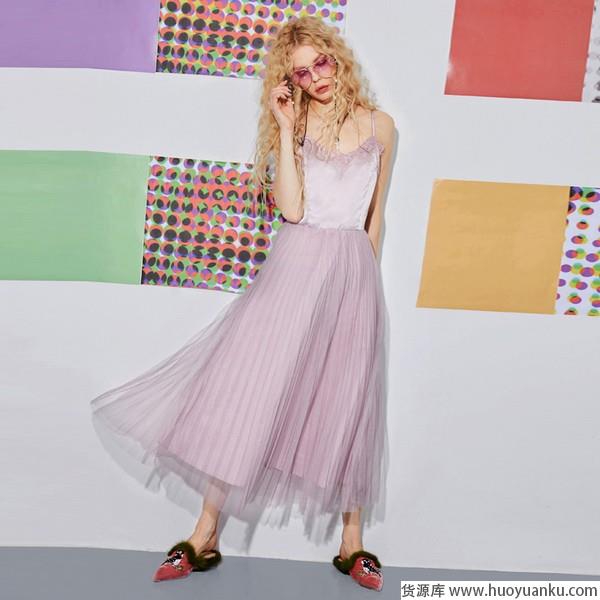 活力春夏季，趣味百褶为造型解腻-第14张图片-货源库