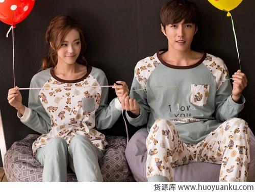 我们宅一起-第1张图片-货源库