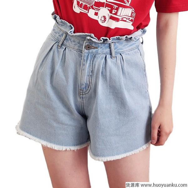 毛毛边盛行，给牛仔短裤造型加料-第10张图片-货源库