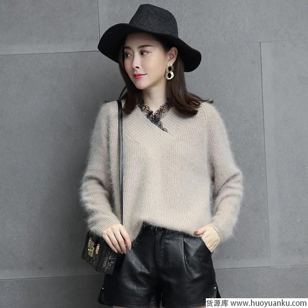 秋冬打底衫,有这四种就够了-第4张图片-货源库 秋冬打底衫,有这四种就够了-第4张图片-货源库