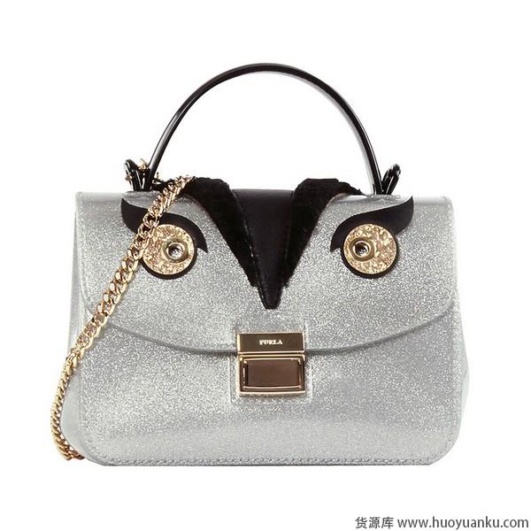 极简主义,白色包包玩转高阶段位-第5张图片-货源库 极简主义,白色包包玩转高阶段位-第5张图片-货源库