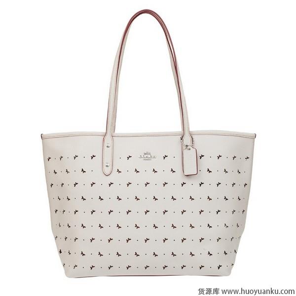 极简主义,白色包包玩转高阶段位-第6张图片-货源库 极简主义,白色包包玩转高阶段位-第6张图片-货源库