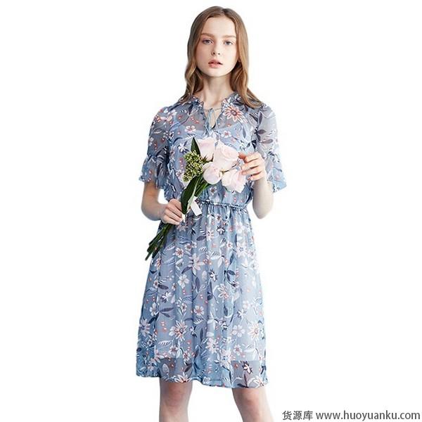 碎花连衣裙给你一个怡然自得小世界-第5张图片-货源库