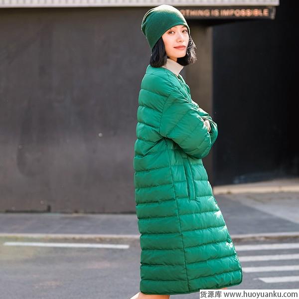 超过一米六的女人，穿什么样的羽绒服？-第1张图片-货源库
