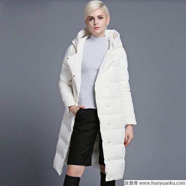 超过一米六的女人，穿什么样的羽绒服？-第8张图片-货源库