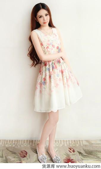 学女神穿搭等待爱情降临-第4张图片-货源库