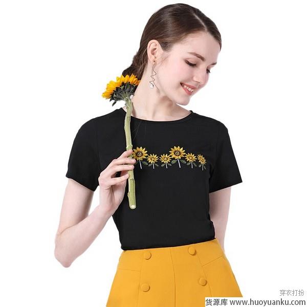 绣花T恤缤纷雅趣升级艺术品味-第3张图片-货源库
