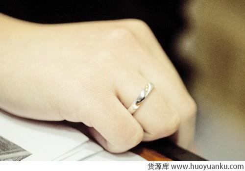 指间上的俏颜如花-第3张图片-货源库