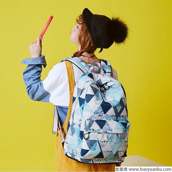 出游季主角当然是背包啦-第11张图片-货源库