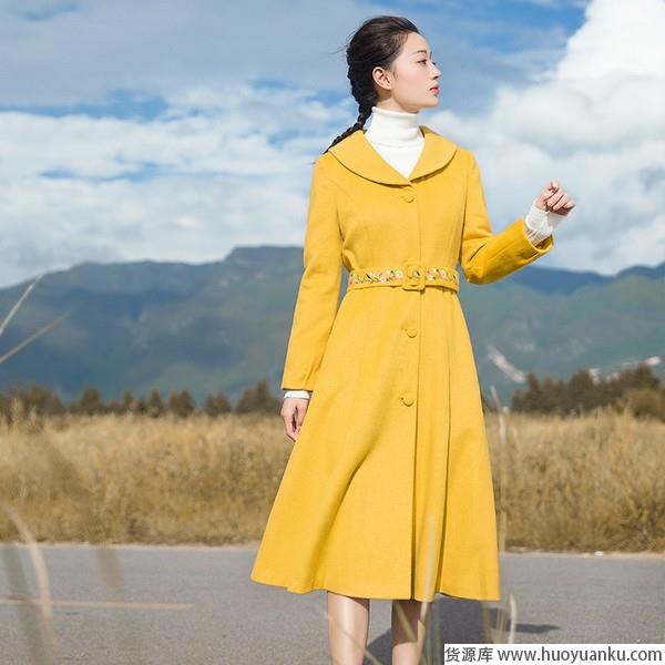 毛呢恰逢刺绣这美颜如何抵挡-第1张图片-货源库 毛呢恰逢刺绣这美颜如何抵挡-第1张图片-货源库