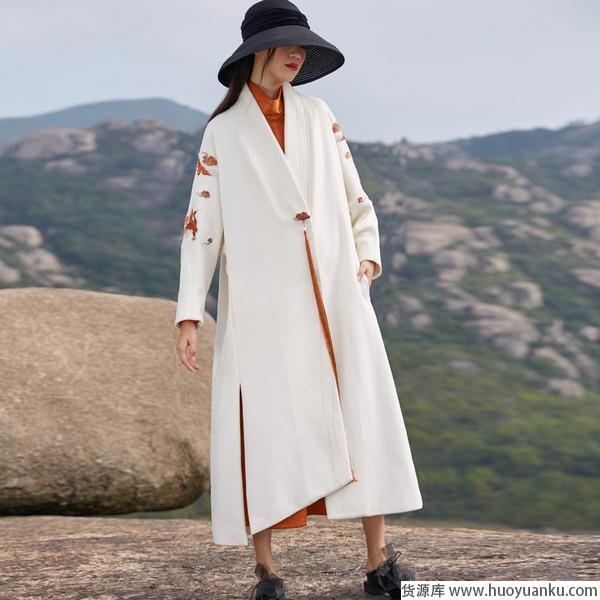 毛呢恰逢刺绣这美颜如何抵挡-第9张图片-货源库 毛呢恰逢刺绣这美颜如何抵挡-第9张图片-货源库