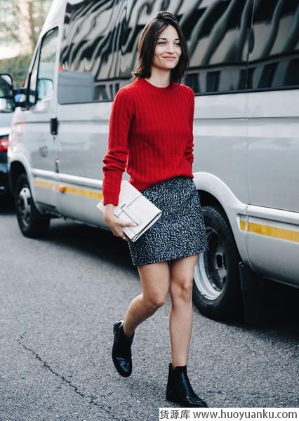 薄针织完成夏末秋初的冷暖转变-第2张图片-货源库 薄针织完成夏末秋初的冷暖转变-第2张图片-货源库