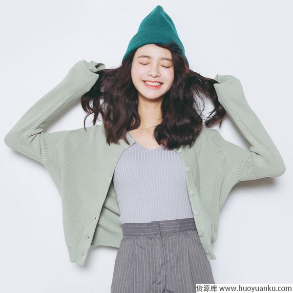 夏末秋初，开衫出现的刚刚好-第3张图片-货源库