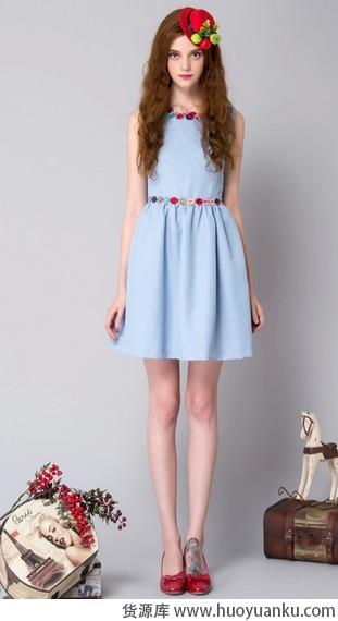 初秋置装，百搭为上-第3张图片-货源库