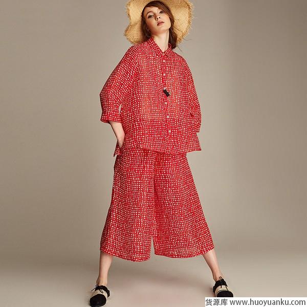 裤酷登场,浪漫与惬意集结神采飞扬-第6张图片-货源库 裤酷登场,浪漫与惬意集结神采飞扬-第6张图片-货源库