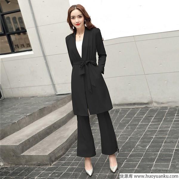 裤酷登场,浪漫与惬意集结神采飞扬-第8张图片-货源库 裤酷登场,浪漫与惬意集结神采飞扬-第8张图片-货源库