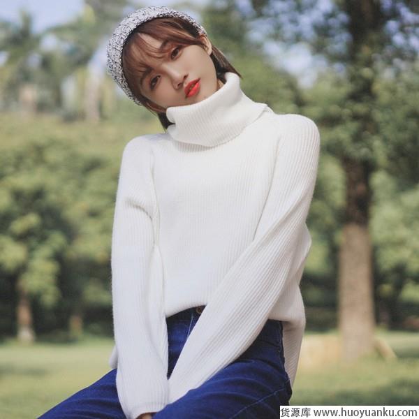 寒风肆虐不用怕，高领毛衣暖着呢-第1张图片-货源库