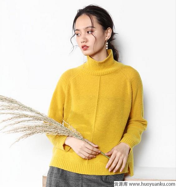 寒风肆虐不用怕，高领毛衣暖着呢-第3张图片-货源库