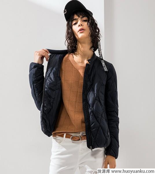 羽绒短款,抢尽动感的靓丽首选-第7张图片-货源库 羽绒短款,抢尽动感的靓丽首选-第7张图片-货源库