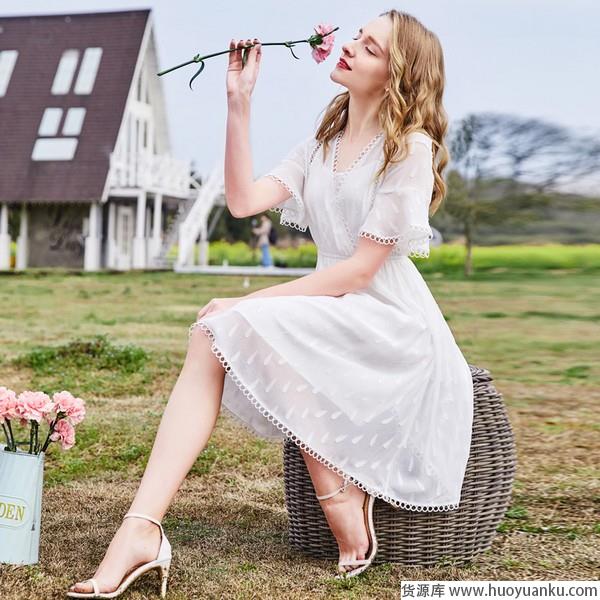 万能小白裙撩妹技能再升级-第6张图片-货源库