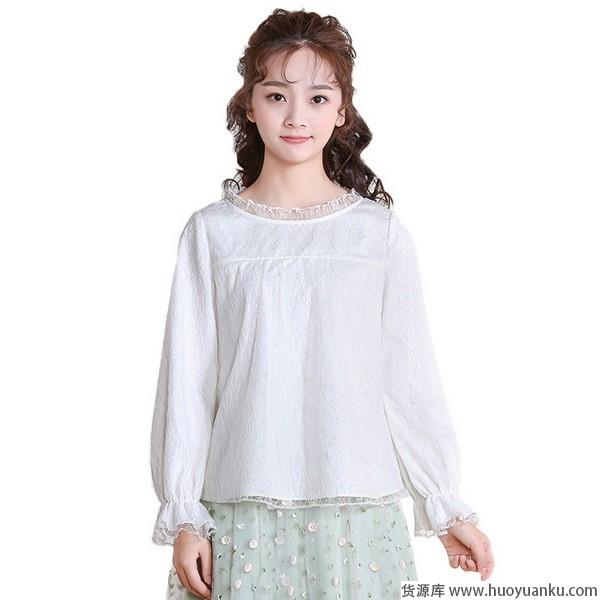 圆领雪纺衫缔造婀娜名媛范