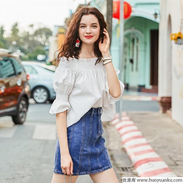 露肩装:放大你的美,只需这一招-第10张图片-货源库 露肩装:放大你的美,只需这一招-第10张图片-货源库