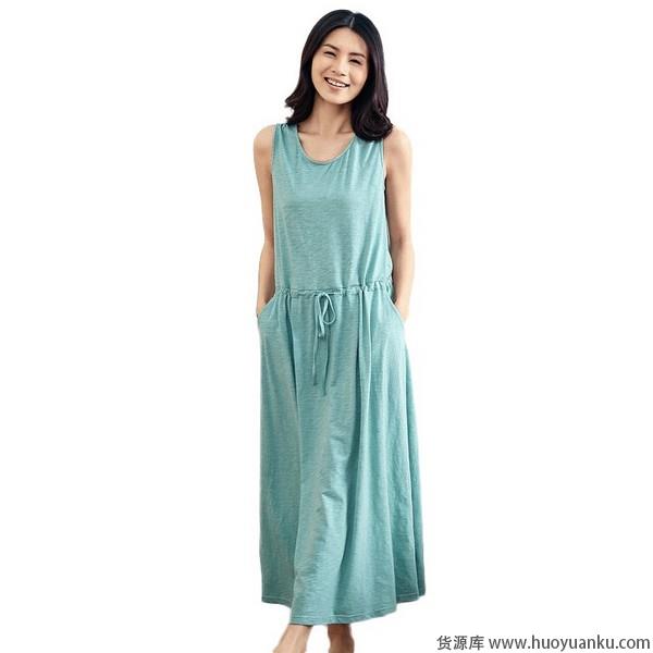 少即是多，纯色连衣裙演绎软妹风-第1张图片-货源库