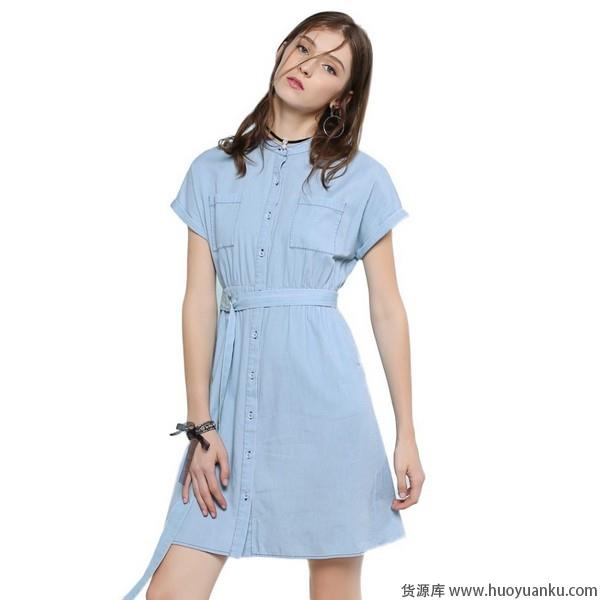 少即是多，纯色连衣裙演绎软妹风-第5张图片-货源库