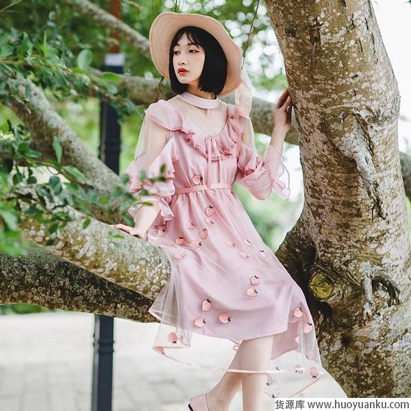 飘逸随风，有裙的春天才生动-第6张图片-货源库