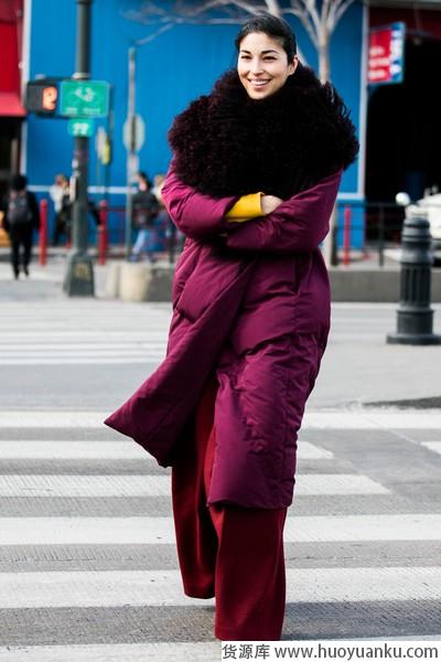 冬季养生先保暖，长款羽绒让人欲罢不能-第1张图片-货源库