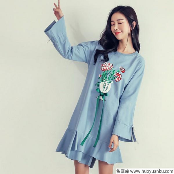 荷叶边and喇叭袖旧元素新看点-第1张图片-货源库