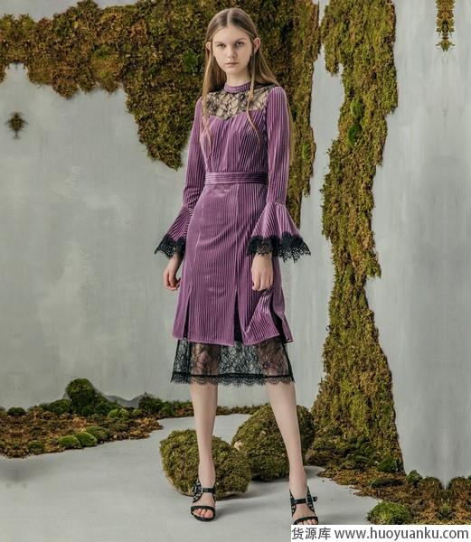 荷叶边and喇叭袖旧元素新看点-第6张图片-货源库