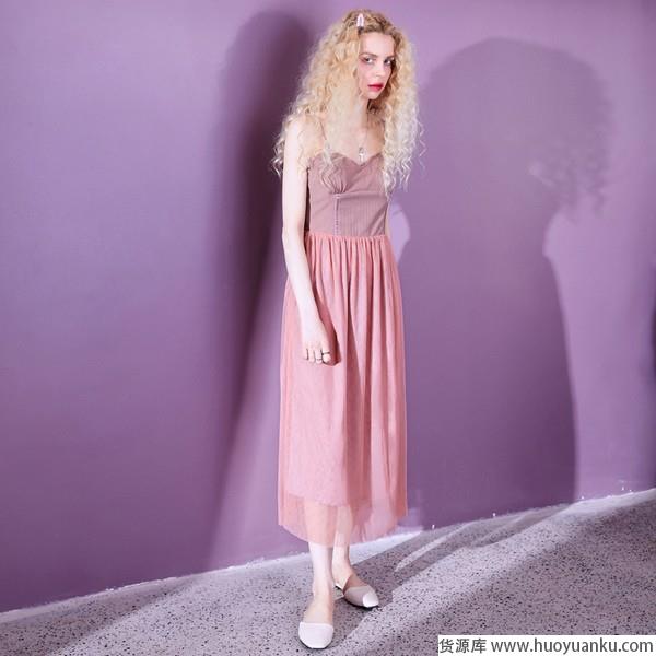 携手蕾丝与薄纱，清凉舒适一整夏-第10张图片-货源库