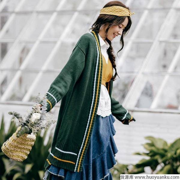 相请不如偶遇开衫一件即是缘-第1张图片-货源库