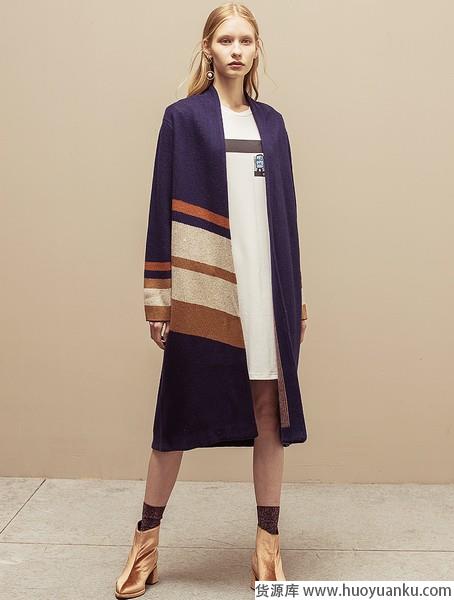 相请不如偶遇开衫一件即是缘-第8张图片-货源库