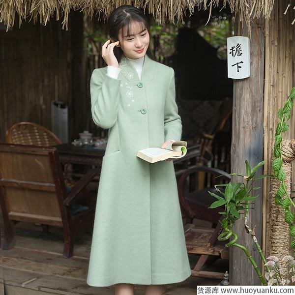 纯色已然够美好速成穿搭更增色-第2张图片-货源库