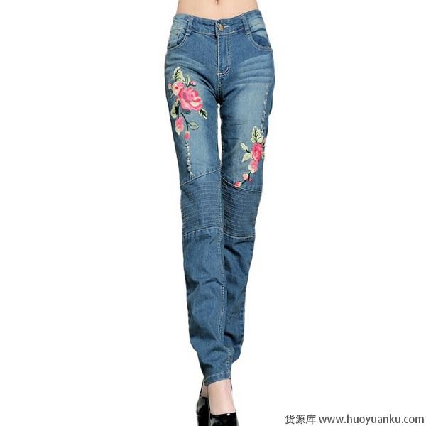 绣花牛仔裤唤醒复古怀旧心情-第4张图片-货源库 绣花牛仔裤唤醒复古怀旧心情-第4张图片-货源库