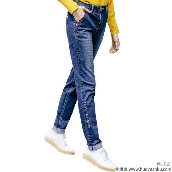 绣花牛仔裤唤醒复古怀旧心情-第10张图片-货源库 绣花牛仔裤唤醒复古怀旧心情-第10张图片-货源库