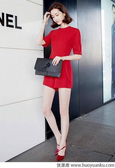 一加一学夏季美翻街拍-第5张图片-货源库