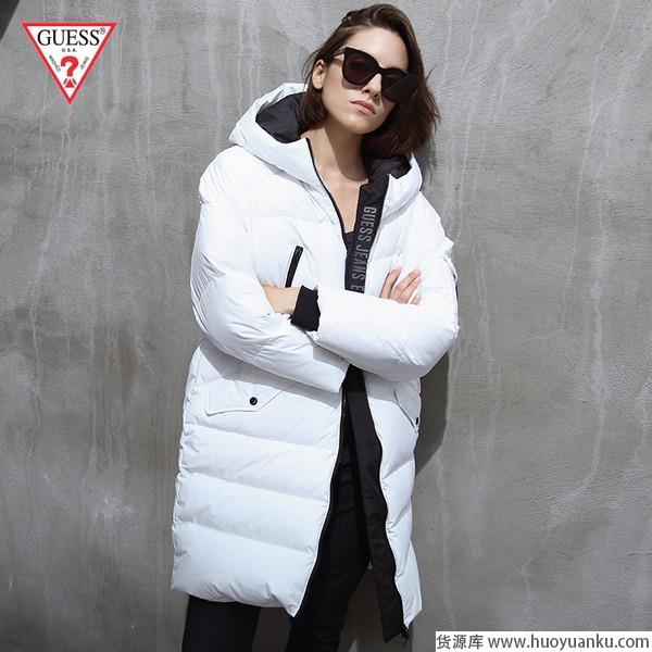 下雪天白色和羽绒服更配哦-第7张图片-货源库