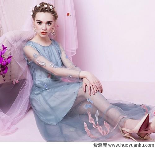 无意穿搭随意显摆-第8张图片-货源库