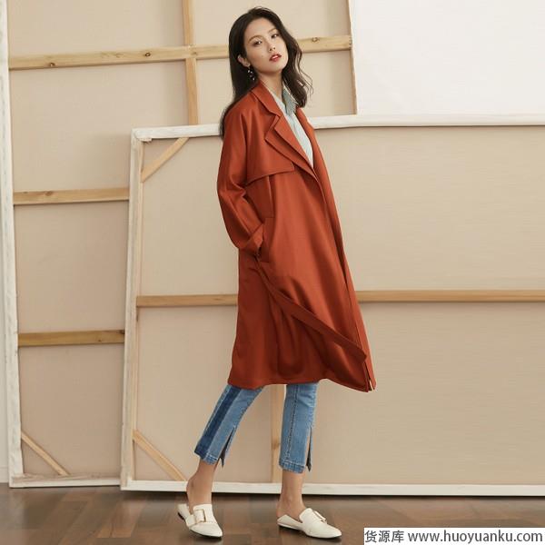 秋装外套选对不选贵，风衣优雅回归-第14张图片-货源库