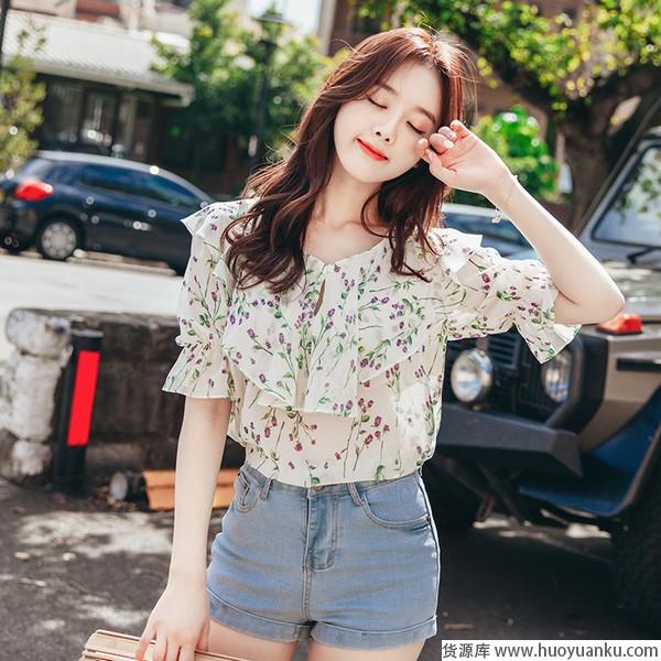 清凉雪纺衫如何穿出品质感-第15张图片-货源库